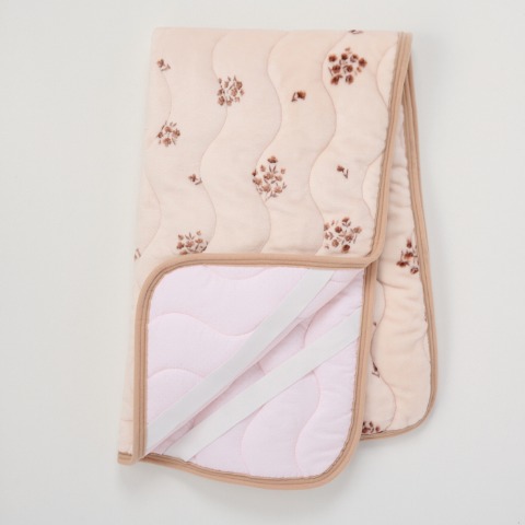 敷きパッド（70㎝×120㎝）FIBER HEAT