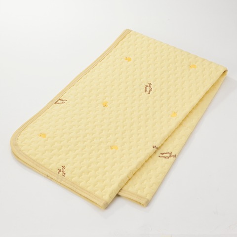 敷きパッド（70㎝×120㎝）　futafuta