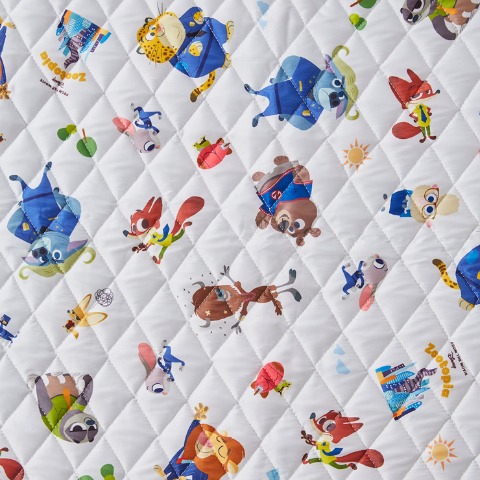 敷きパッド（70㎝×120㎝）　ズートピア