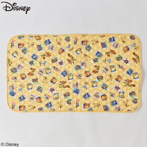 敷きパッド（70㎝×120㎝）　ズートピア