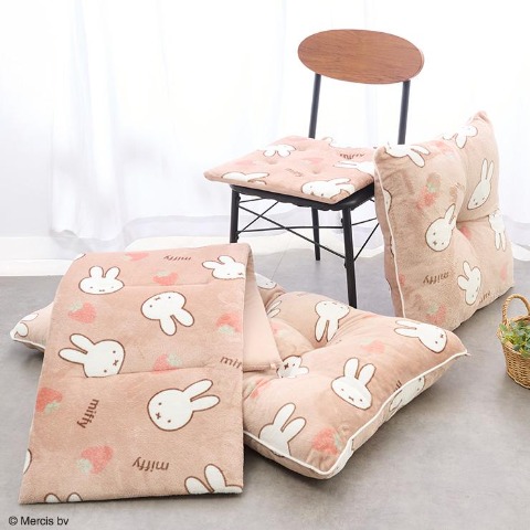 シートクッション（miffy）