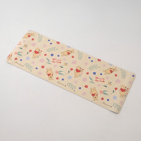 キッチンマット　（くまのプーさん）