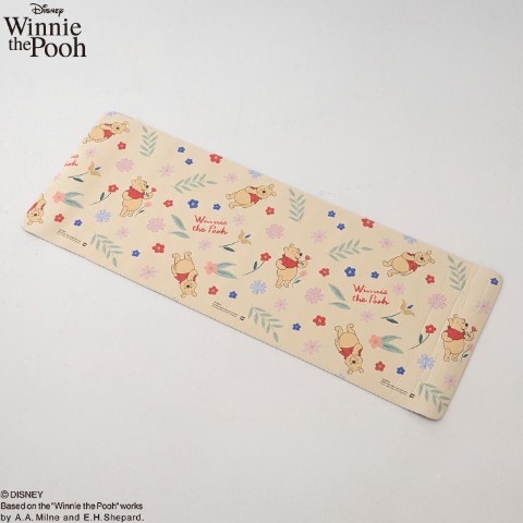 キッチンマット　（くまのプーさん）