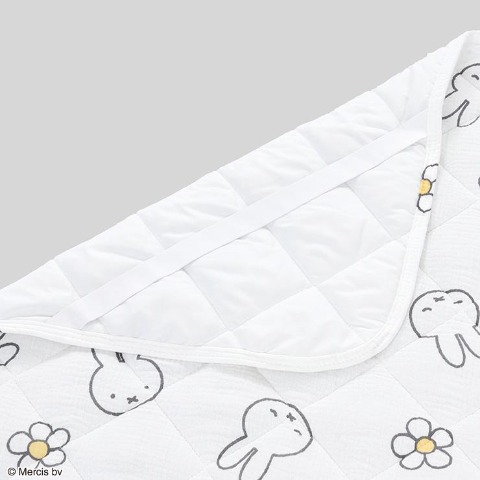 敷きパッド（miffy）