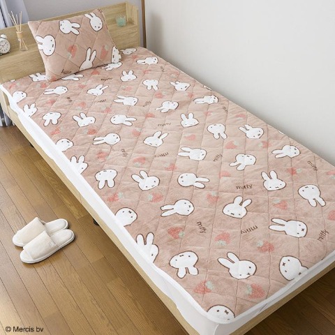 敷きパッド（miffy）