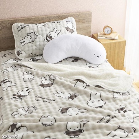 敷きパッド（miffy）