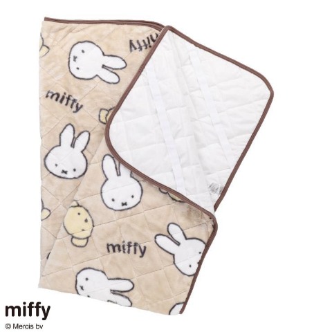 敷きパッド（miffy）