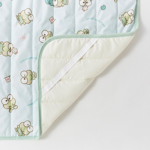 敷きパッド（けろけろけろっぴ）