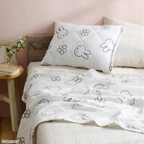 まくら（miffy）