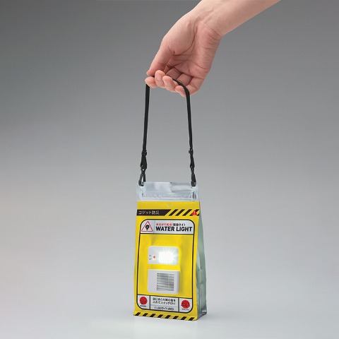 防災用品 水だけで光る緊急ライト | シャンブル | しまむらパーク