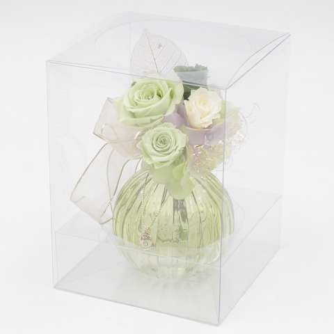 プリザーブドフラワー誕生日ブーケ　８月ペリドット