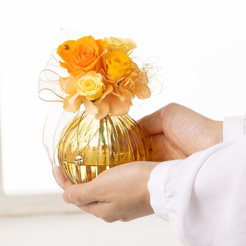 プリザーブドフラワー誕生日ブーケ　11月トパーズ