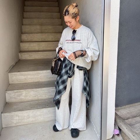 レディース　ビッグシルエットプルオーバー（IKUMI)