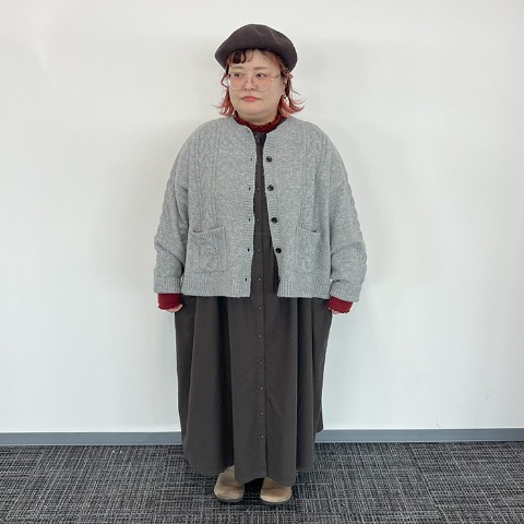 レディース　ケーブルニットカーディガン（Mushroom）