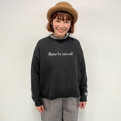 レディース　ロゴニットプルオーバー（Mushroom）