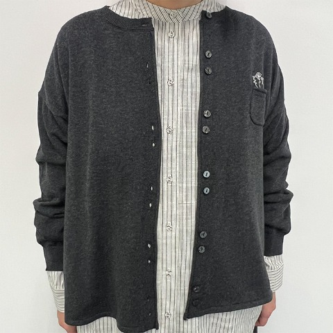 レディース　花刺しゅう多ボタンカーディガン（Mushroom）