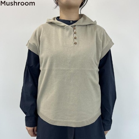 レディース　ニットベスト（Mushroom)