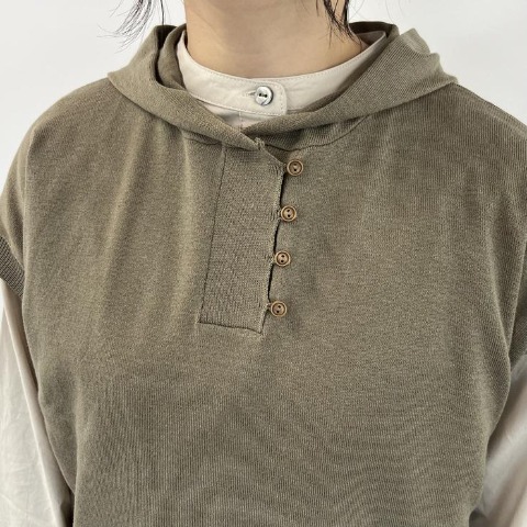 レディース　ニットベスト（Mushroom)