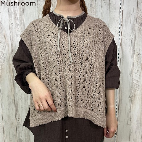 レディース　前後2WAYニットベスト（まきみさき×Mushroom)