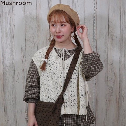 レディース　前後2WAYニットベスト（まきみさき×Mushroom)