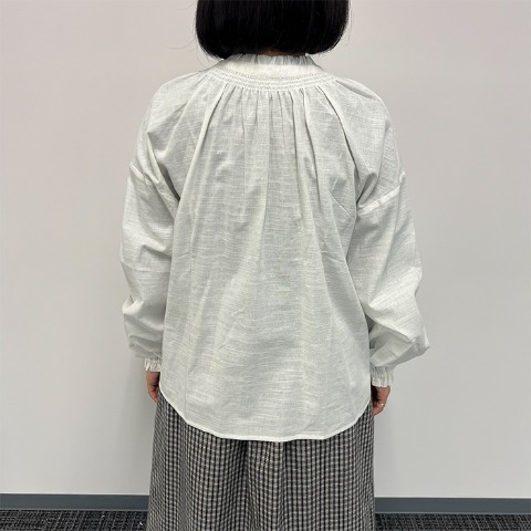 レディース　フリルブラウス（Mushroom）