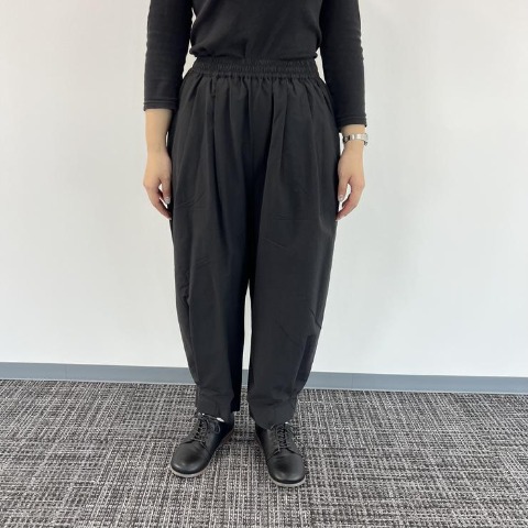 レディース　裾タックパンツ（Mushroom）