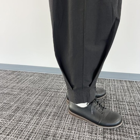 レディース　裾タックパンツ（Mushroom）