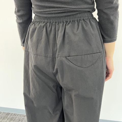 レディース　裾タックパンツ（Mushroom）