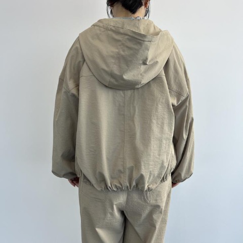 レディース　マウンテンパーカ（Mushroom）