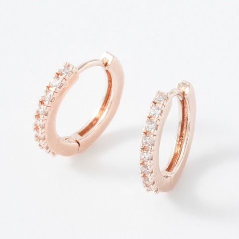 ピアス
