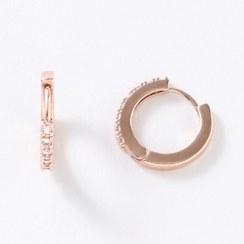 ピアス