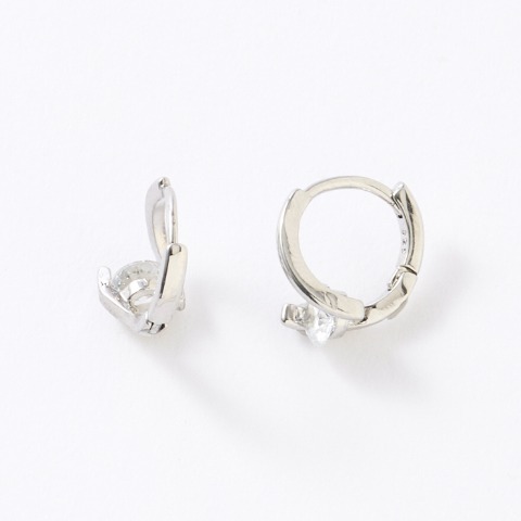 ピアス