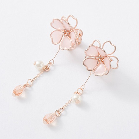 レディース　イヤリング（桜シリーズ）