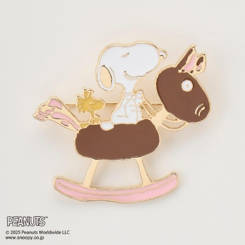 レディース　ブローチ（PEANUTS）