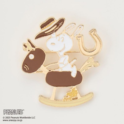 レディース　ブローチ（PEANUTS）