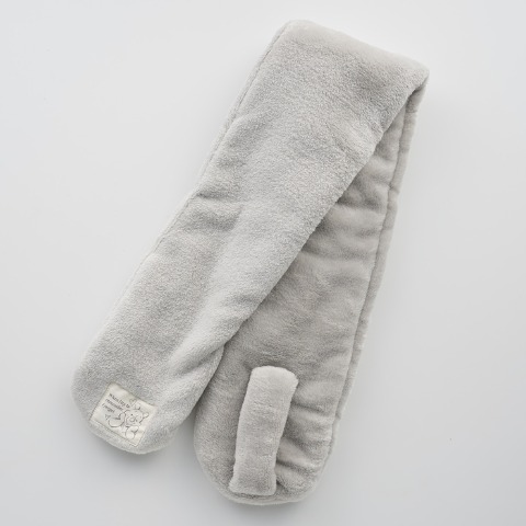 レディース　マフラー（くまのプーさん）