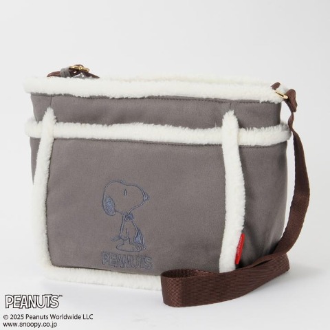 レディース　ショルダーバッグ（PEANUTS）