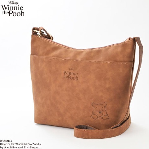 レディース　ショルダーバッグ（くまのプーさん）