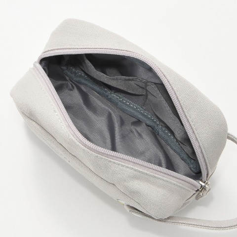 レディース　ポーチ（けろけろけろっぴ）