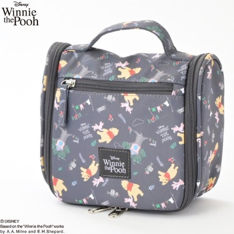 レディース　ポーチ（くまのプーさん）