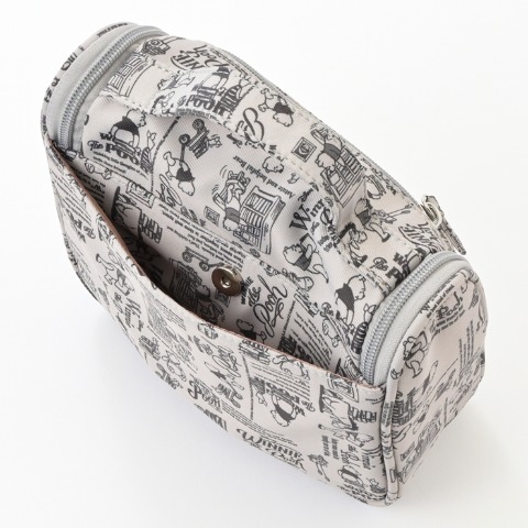 レディース　ポーチ（くまのプーさん）