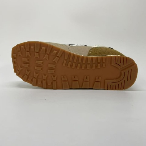 レディース　スニーカー（MOZ）