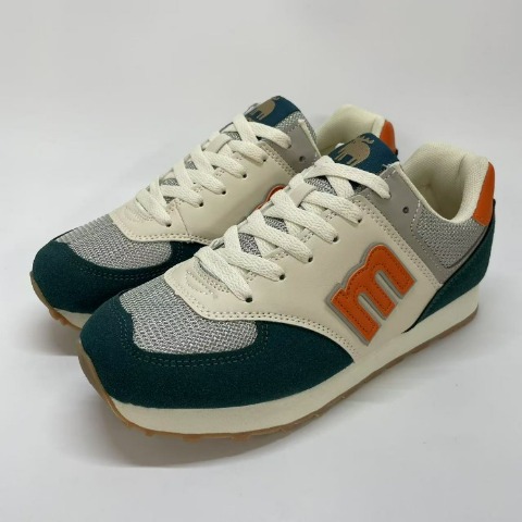 レディース　スニーカー（MOZ）