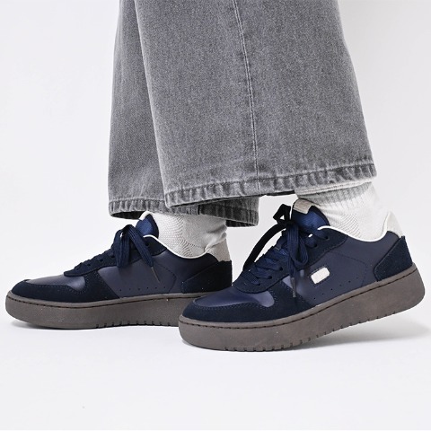 レディース　スニーカー（Lee）