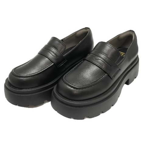 レディース　カジュアルシューズ（CECIL McBEE）