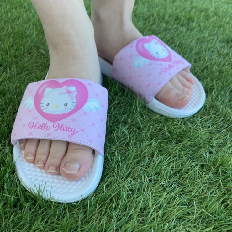 レディース シャワーサンダル（HELLO KITTY） | ディバロ | しまむらパーク