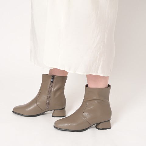 レディース　ストレッチショートブーツ（la farfa SHOES)