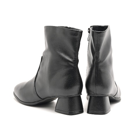 レディース　ストレッチショートブーツ（la farfa SHOES)