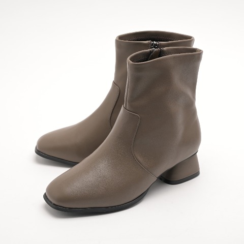 レディース　ストレッチショートブーツ（la farfa SHOES)