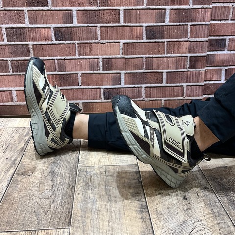 メンズ　スニーカー　（250・255・260・265・270・DUNLOP REFINED）